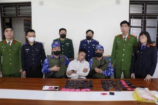 Triệt phá đường dây ma túy liên tỉnh, thu giữ 15.000 viên ma túy tổng hợp và súng ngắn