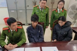 Phát hiện đường dây vận chuyển ma túy giấu trong hộp mỹ phẩm qua xe khách Bắc - Nam