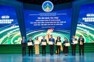 Agribank nhiều năm đồng hành Lễ Tuyên dương học sinh, sinh viên, thanh niên dân tộc thiểu số xuất sắc, tiêu biểu