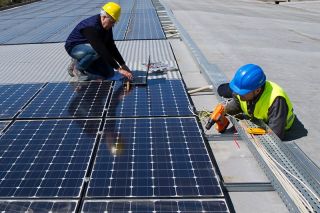 Hà Nội đẩy mạnh điện tái tạo, bảo đảm an ninh năng lượng đến năm 2030, tầm nhìn 2045