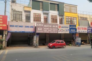 Chợ Thổ Tang vắng lặng bất thường giữa cao điểm mua sắm cuối năm