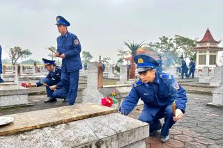 Tuổi trẻ Bộ Tư lệnh Vùng Cảnh sát biển 1 sôi nổi “Ngày Thanh niên cùng hành động”