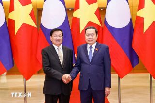 Chủ tịch Quốc hội Trần Thanh Mẫn hội kiến Tổng Bí thư, Chủ tịch nước Lào Thongloun Sisoulith