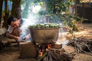 Làng nghề bánh chưng Tranh Khúc tăng ca sản xuất: An toàn phòng cháy đặt lên hàng đầu
