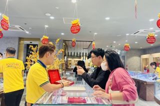 Dự báo giá vàng ngày Vía Thần tài Tết Bính Ngọ