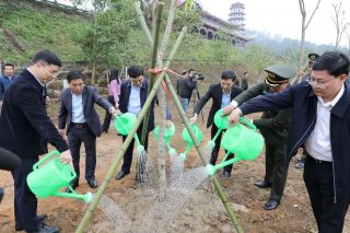 Thanh Hóa: Phát động “Tết trồng cây đời đời nhớ ơn Bác Hồ” Xuân Bính Ngọ