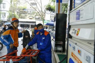 Thực hiện các giải pháp bảo đảm nguồn cung xăng dầu cho thị trường trong nước