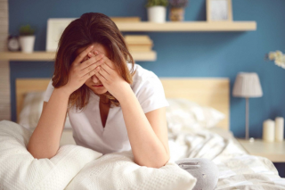 Giới trẻ ngày càng bị mất ngủ vì áp lực thi cử