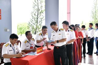 An Giang: Lữ đoàn 127, Vùng 5 Hải quân bầu cử sớm