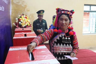 Hơn 99% cử tri tỉnh Điện Biên đã hoàn thành bỏ phiếu bầu đại biểu Quốc hội và Hội đồng nhân dân các cấp