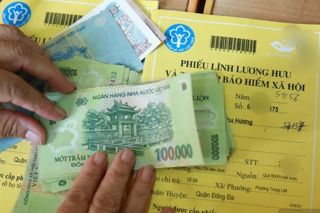 BHXH Hà Nội hướng dẫn điều kiện hưởng lương hưu đối với giáo viên hợp đồng đóng bảo hiểm 15 năm