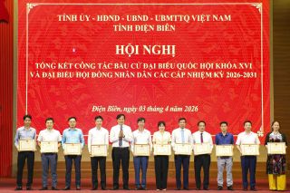 Điện lực Điện Biên nhận Bằng khen của UBND tỉnh vì thành tích xuất sắc trong công tác bầu cử