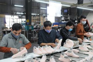 Việt Nam và Ấn Độ hợp tác thúc đẩy kết nối chuỗi cung ứng da giày