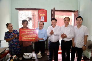 Hải Phòng: Trao kinh phí xây nhà tình nghĩa tại tổ dân phố Cầu Vồng, phường Đồ Sơn