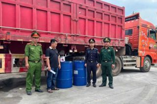 Quảng Trị: Phát hiện vụ vận chuyển trái phép 400 lít dầu diesel qua biên giới