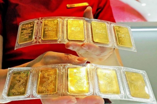 Giá vàng thế giới hướng tới tuần tăng thứ tư trong bối cảnh địa chính trị bất ổn