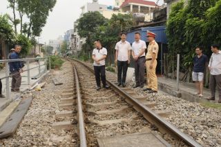 Nam Định: Quyết liệt xóa bỏ lối đi tự mở qua đường sắt, bảo đảm an toàn giao thông tại Phường Đông A