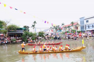 Đông đảo Nhân dân và du khách tham dự Lễ hội truyền thống Đình, Miếu Nhu Kiều, phường An Dương năm 2026