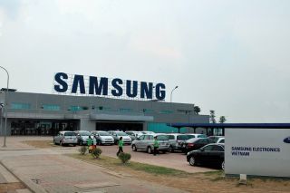 Samsung vượt mốc vốn hóa 1.000 tỷ USD