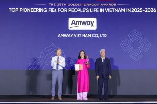 Amway Việt Nam lần thứ 10 được vinh danh tại Giải thưởng Rồng Vàng
