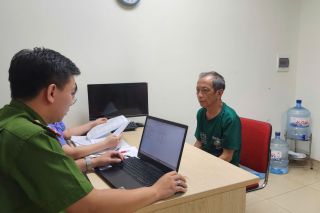 Hà Nội: Bắt giam "thần y" rởm lừa đảo gần 100 tỷ đồng bằng chiêu trò chữa bách bệnh bằng nước ion kiềm