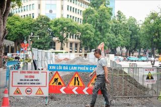 Hà Nội phân luồng hàng loạt tuyến phố trung tâm để thi công chống ngập