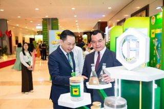 Mang giải pháp xanh đến đồng ruộng: Dấu ấn Vinachem tại Đại hội đại biểu toàn quốc Hội Nông dân Việt Nam lần thứ IX