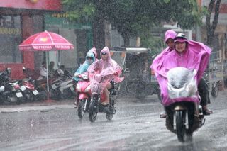 Thời tiết hôm nay 1/7: Bắc Bộ mưa to, Trung Bộ có nơi nắng nóng