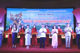 Triển lãm “Điện Biên - Sắc màu văn hóa, điểm đến vùng Tây Bắc” tại Bảo tàng tỉnh Quảng Ninh
