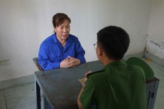 Phú Thọ: Khởi tố đối tượng làm giả gần 5 tấn tinh bột nghệ từ bột sắn và phẩm màu