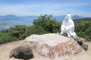 Đà Nẵng: Ra mắt sản phẩm du lịch mới, tour thưởng trà trên đỉnh Bàn Cờ bán đảo Sơn Trà