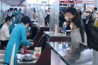 Nhiều đường bay kín chỗ, đường sắt và hàng không đồng loạt tăng chuyến phục vụ cao điểm lễ 2/9