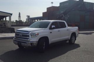 Toyota Tundra 2014 bản V8 máy 5.7L chào bán gần 2 tỷ đồng sau 12 năm sử dụng