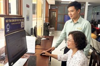 Bắc Ninh tăng cường hỗ trợ người dân sử dụng dịch vụ công trực tuyến