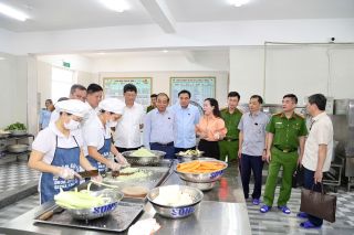 Hải Phòng: Giám sát chuyên đề về an toàn thực phẩm tại phường Ngô Quyền