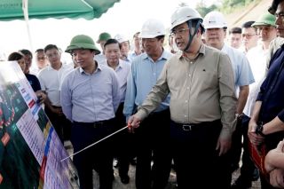 Phó Thủ tướng kiểm tra 2 dự án đường cao tốc Hữu Nghị - Chi Lăng và Đồng Đăng - Trà Lĩnh