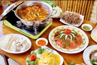Lên Sa Pa thưởng thức cá hồi: Từ đĩa gỏi mát lành đến nồi lẩu giữa trời lạnh