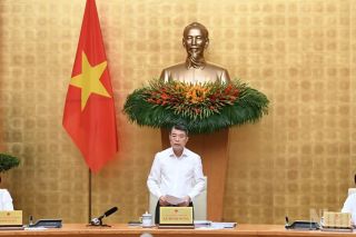 Xác định rõ các động lực tăng trưởng, tháo gỡ triệt để các điểm nghẽn, tạo chuyển biến tích cực hơn nữa