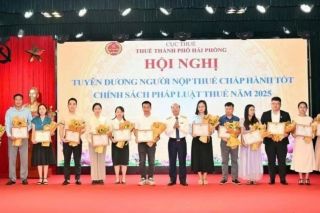 Thuế TP. Hải Phòng: Tuyên dương 135 doanh nghiệp, cá nhân chấp hành tốt pháp luật thuế