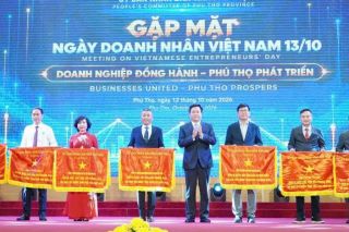 Phú Thọ tiếp tục khẳng định định hướng lấy doanh nghiệp làm động lực phát triển