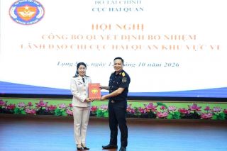 Bà Nguyễn Thị Minh Hằng giữ chức Phó Chi cục trưởng Chi cục Hải quan khu vực VI