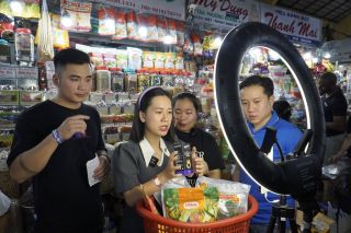 Bán hàng đa kênh: Doanh nghiệp Việt cần vượt qua bài toán vận hành