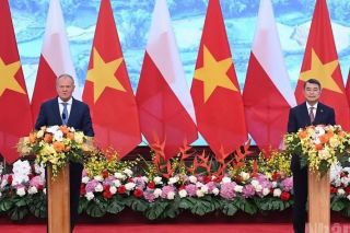 Tuyên bố chung về việc thiết lập quan hệ Đối tác chiến lược giữa Cộng hòa xã hội chủ nghĩa Việt Nam và Cộng hòa Ba Lan