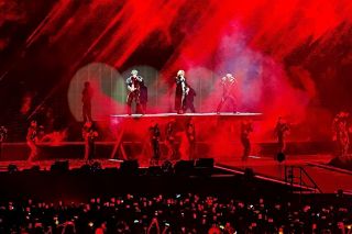 Điều gì giúp VPBank ngày càng được fan K-pop chờ đợi sau mỗi concert triệu đô?