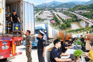 Lào Cai thí điểm “luồng xanh”, rút ngắn thời gian giải quyết thủ tục đầu tư