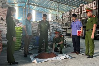 Doanh nghiệp ‘oằn mình’ trước vấn nạn phân bón giả