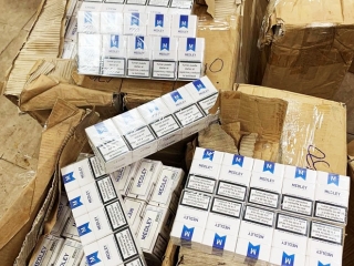 Lực lượng Hải quan: Bắt giữ hơn 10.000 bao thuốc lá nhập lậu