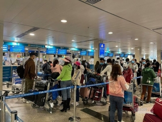 Lên phương án giảm ùn tắc dịp 30/4 - 1/5 tại sân bay Tân Sơn Nhất