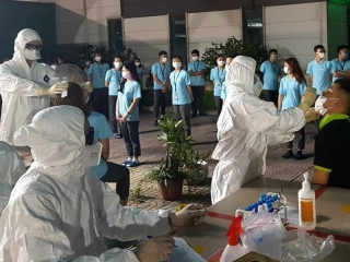 Phú Thọ: Lấy mẫu xét nghiệm Covid-19 hơn 2.000 công nhân Namuga