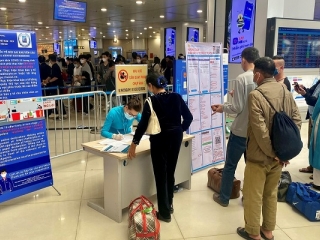 Kiến nghị hành khách chưa tiêm vaccine được đi máy bay